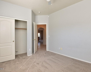 4560 E Olney Avenue - Photo Thumbnail 16