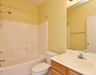 4560 E Olney Avenue - Photo Thumbnail 17