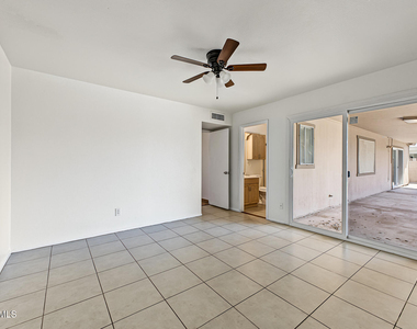 3824 N 86th Lane - Photo Thumbnail 12