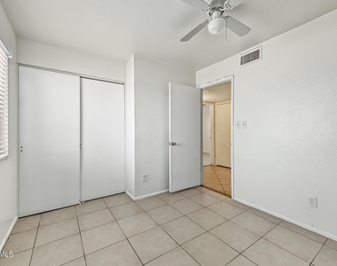 3824 N 86th Lane - Photo Thumbnail 19