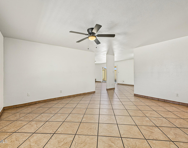 3824 N 86th Lane - Photo Thumbnail 20