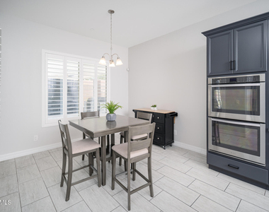 9752 W Rowel Road - Photo Thumbnail 13
