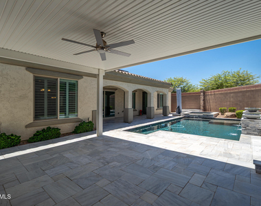 9752 W Rowel Road - Photo Thumbnail 44