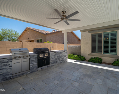 9752 W Rowel Road - Photo Thumbnail 45