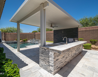 9752 W Rowel Road - Photo Thumbnail 43