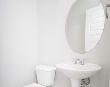9752 W Rowel Road - Photo Thumbnail 20