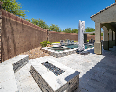 9752 W Rowel Road - Photo Thumbnail 36