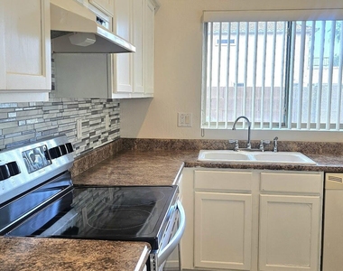 15317 W Tasha Drive - Photo Thumbnail 12
