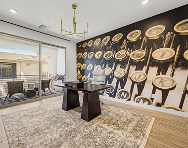 2121 W Sonoran Desert Drive - Photo Thumbnail 16