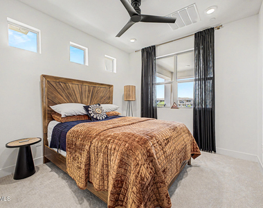 2121 W Sonoran Desert Drive - Photo Thumbnail 22