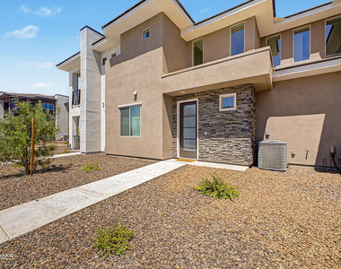 2121 W Sonoran Desert Drive - Photo Thumbnail 3