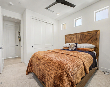 2121 W Sonoran Desert Drive - Photo Thumbnail 23