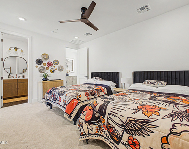 2121 W Sonoran Desert Drive - Photo Thumbnail 20