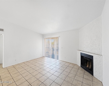 10820 N 16th Avenue - Photo Thumbnail 1