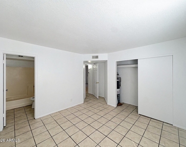 10820 N 16th Avenue - Photo Thumbnail 13