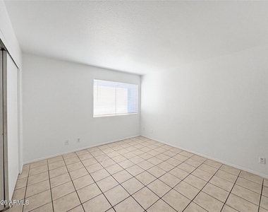 10820 N 16th Avenue - Photo Thumbnail 12