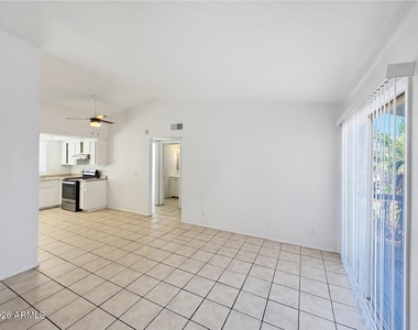 10820 N 16th Avenue - Photo Thumbnail 3