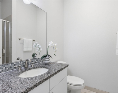 3200 Ross Avenue - Photo Thumbnail 35