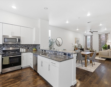 3200 Ross Avenue - Photo Thumbnail 19