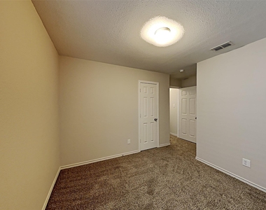10129 Blue Bell Drive - Photo Thumbnail 8
