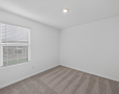 624 W Criner Street - Photo Thumbnail 14