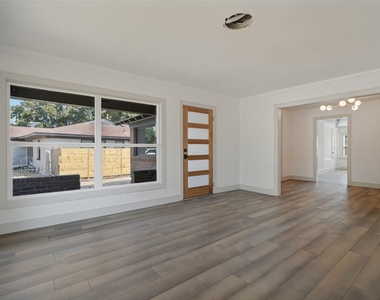 2324 Prichard Lane - Photo Thumbnail 4