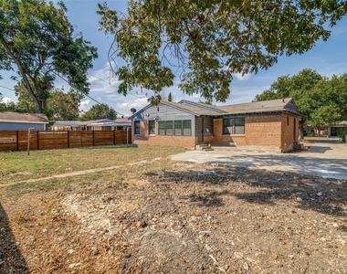 2324 Prichard Lane - Photo Thumbnail 24
