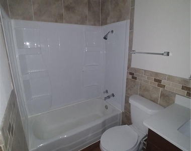 333 Hilltop Lane - Photo Thumbnail 5