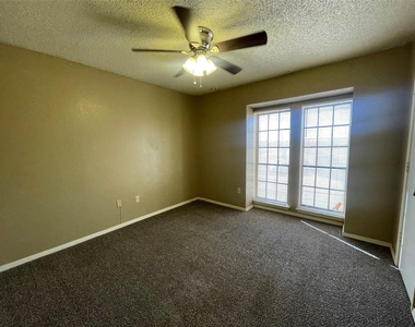 657 Ruidosa Avenue - Photo Thumbnail 8