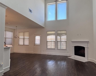 133 Meadow Crest Drive - Photo Thumbnail 3