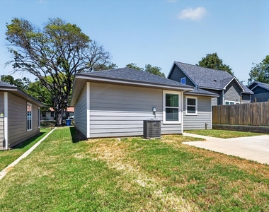 610 E Texas Street - Photo Thumbnail 23