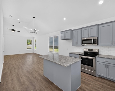 610 E Texas Street - Photo Thumbnail 3