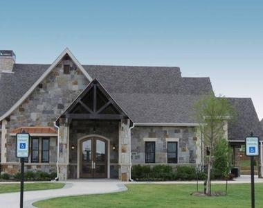 1716 Everitt Trail - Photo Thumbnail 4