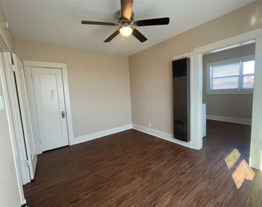 1702 S 3rd Street - Photo Thumbnail 5