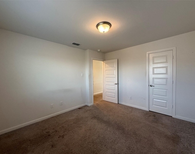 309 Boston Drive - Photo Thumbnail 20