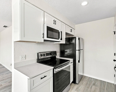 8137 Foxfire Lane - Photo Thumbnail 2