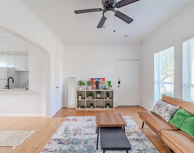 5305 Reiger Avenue - Photo Thumbnail 1