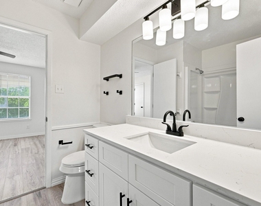 8108 Foxfire Lane - Photo Thumbnail 9