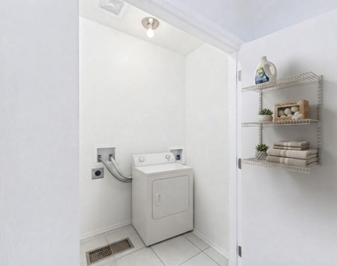 7217 Autumn Glen Drive - Photo Thumbnail 20