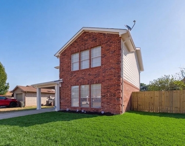7217 Autumn Glen Drive - Photo Thumbnail 2