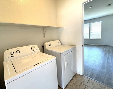 2340 Senepol Way - Photo Thumbnail 11