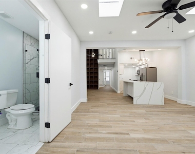 1860 Amber Lane - Photo Thumbnail 11