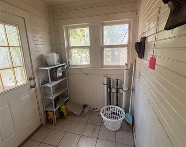 3355 S 4th Street - Photo Thumbnail 8