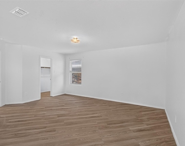 6341 Bollard Drive - Photo Thumbnail 18