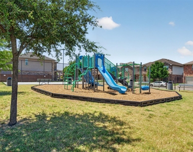 6341 Bollard Drive - Photo Thumbnail 30
