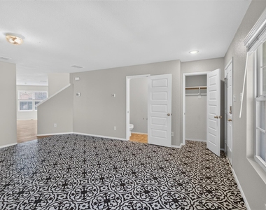 6341 Bollard Drive - Photo Thumbnail 3