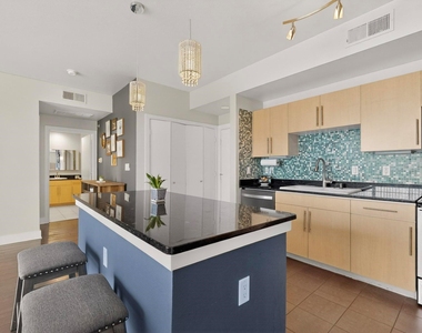 4605 Cedar Springs Road - Photo Thumbnail 14