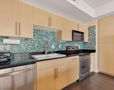 4605 Cedar Springs Road - Photo Thumbnail 16