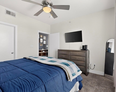 4605 Cedar Springs Road - Photo Thumbnail 18