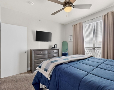 4605 Cedar Springs Road - Photo Thumbnail 19